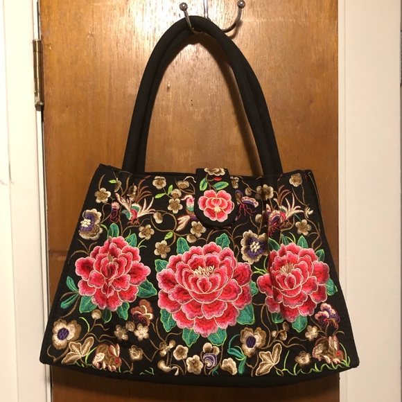 Floral Embroidered Purse - Picture 1 of 4